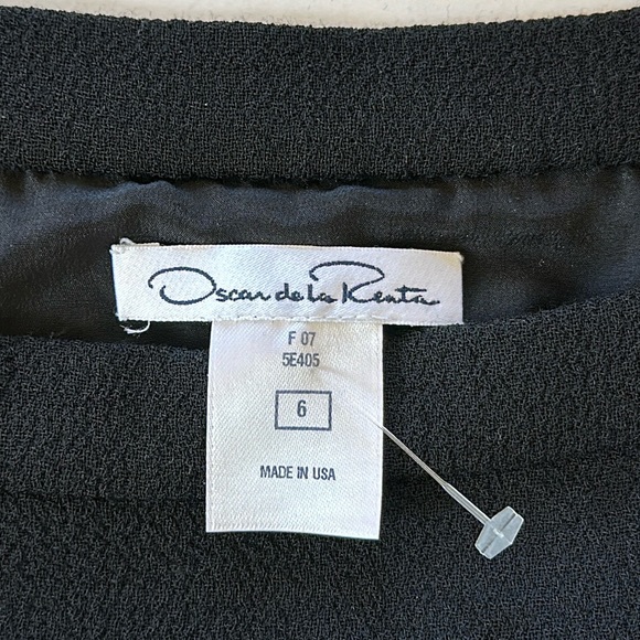 Oscar de la Renta Vintage Wool-Crepe Embellished Pencil Skirt - Picture 6 of 6